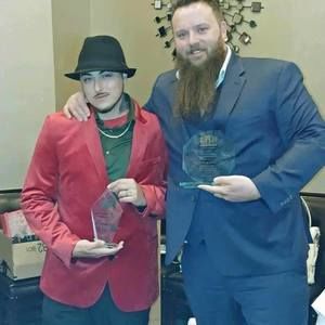 Meet your Posher, Bret